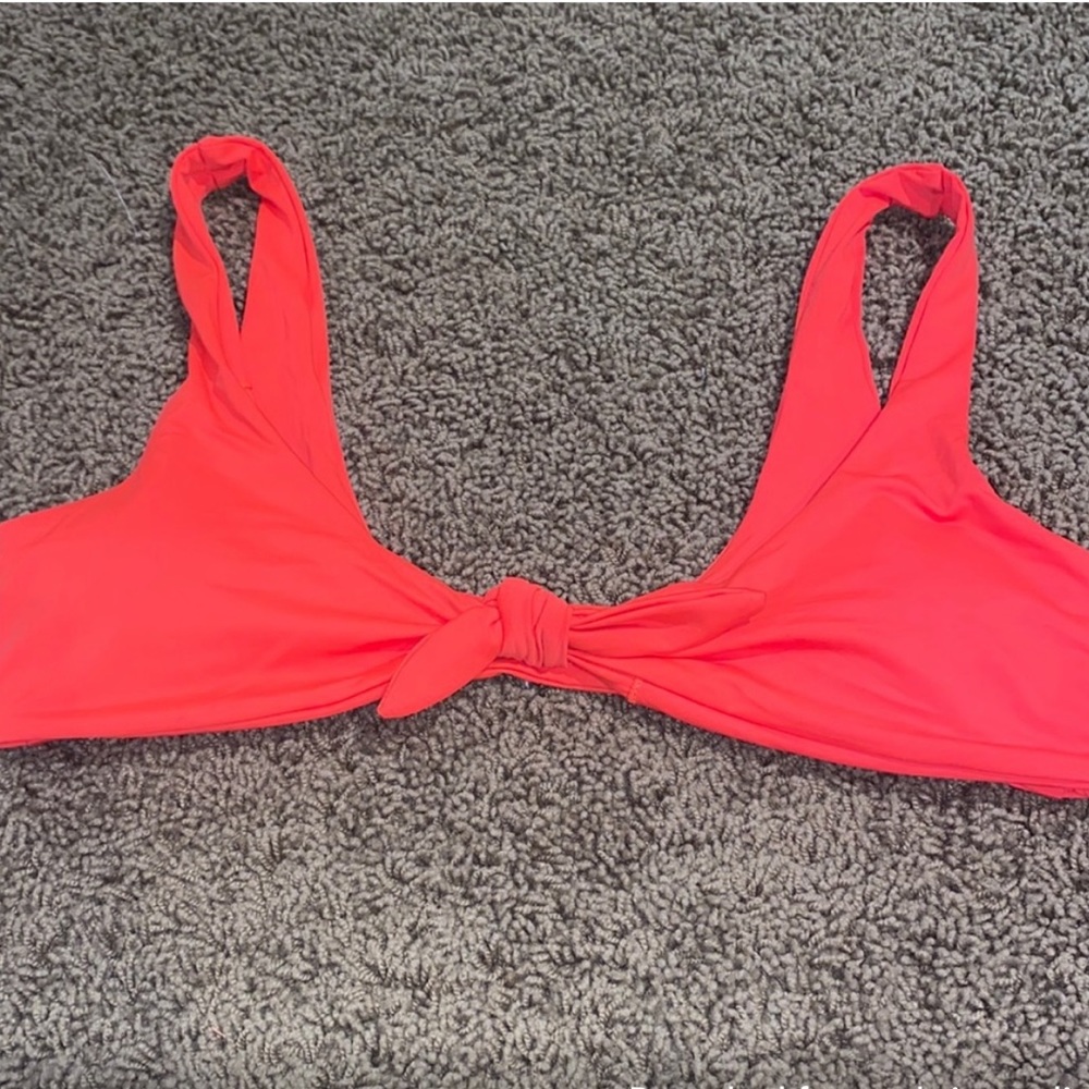 NWOT Dippin Daisys Bikini Top